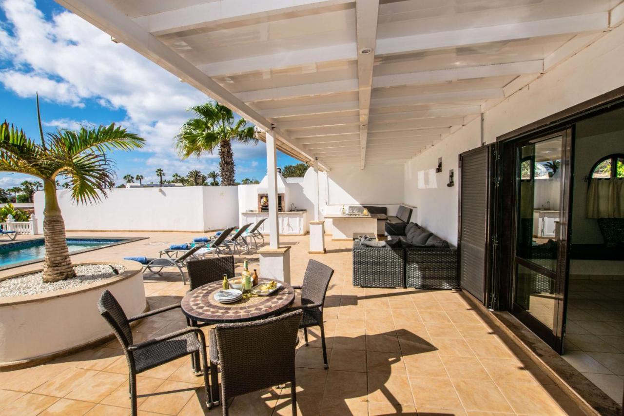 Villa Michelle - Lh114 By Villas Now Ltd Playa Blanca  Exterior photo