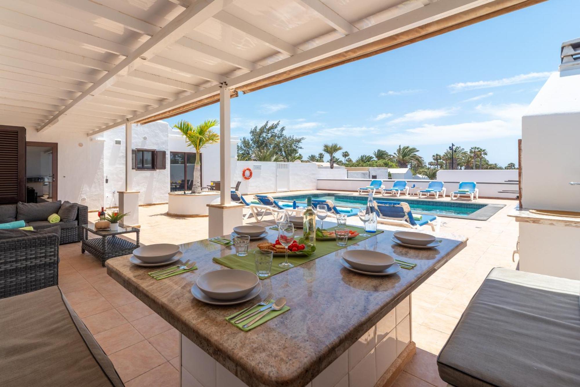 Villa Michelle - Lh114 By Villas Now Ltd Playa Blanca  Exterior photo