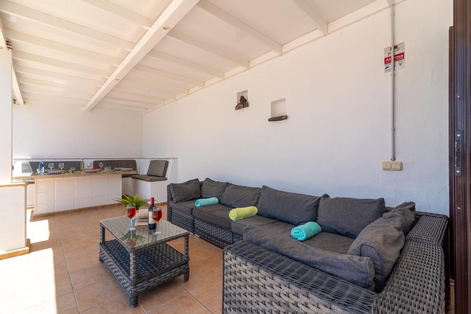 Villa Michelle - Lh114 By Villas Now Ltd Playa Blanca  Exterior photo