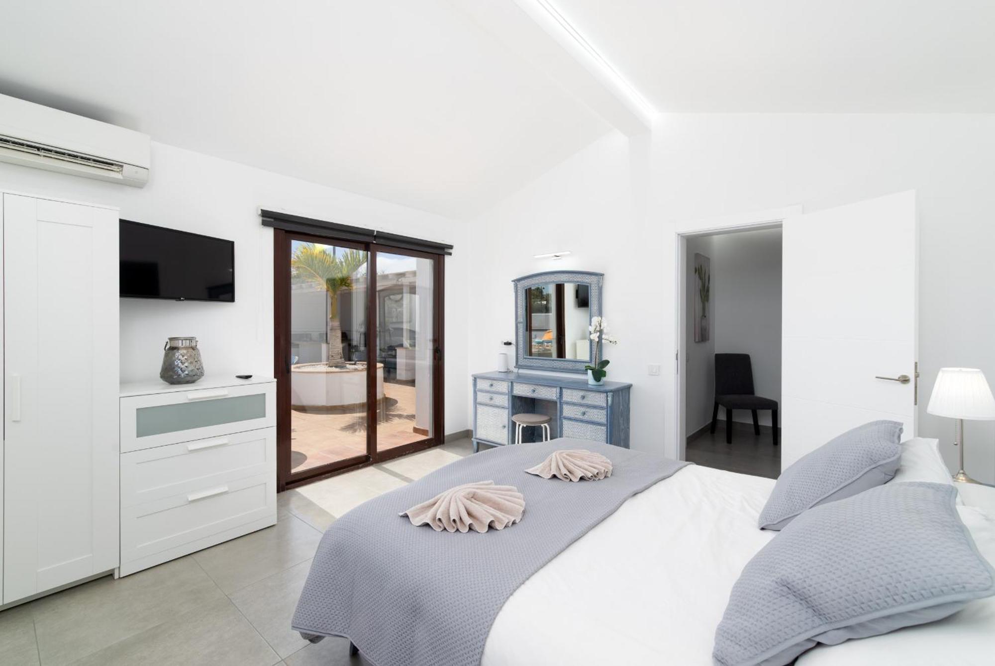 Villa Michelle - Lh114 By Villas Now Ltd Playa Blanca  Exterior photo