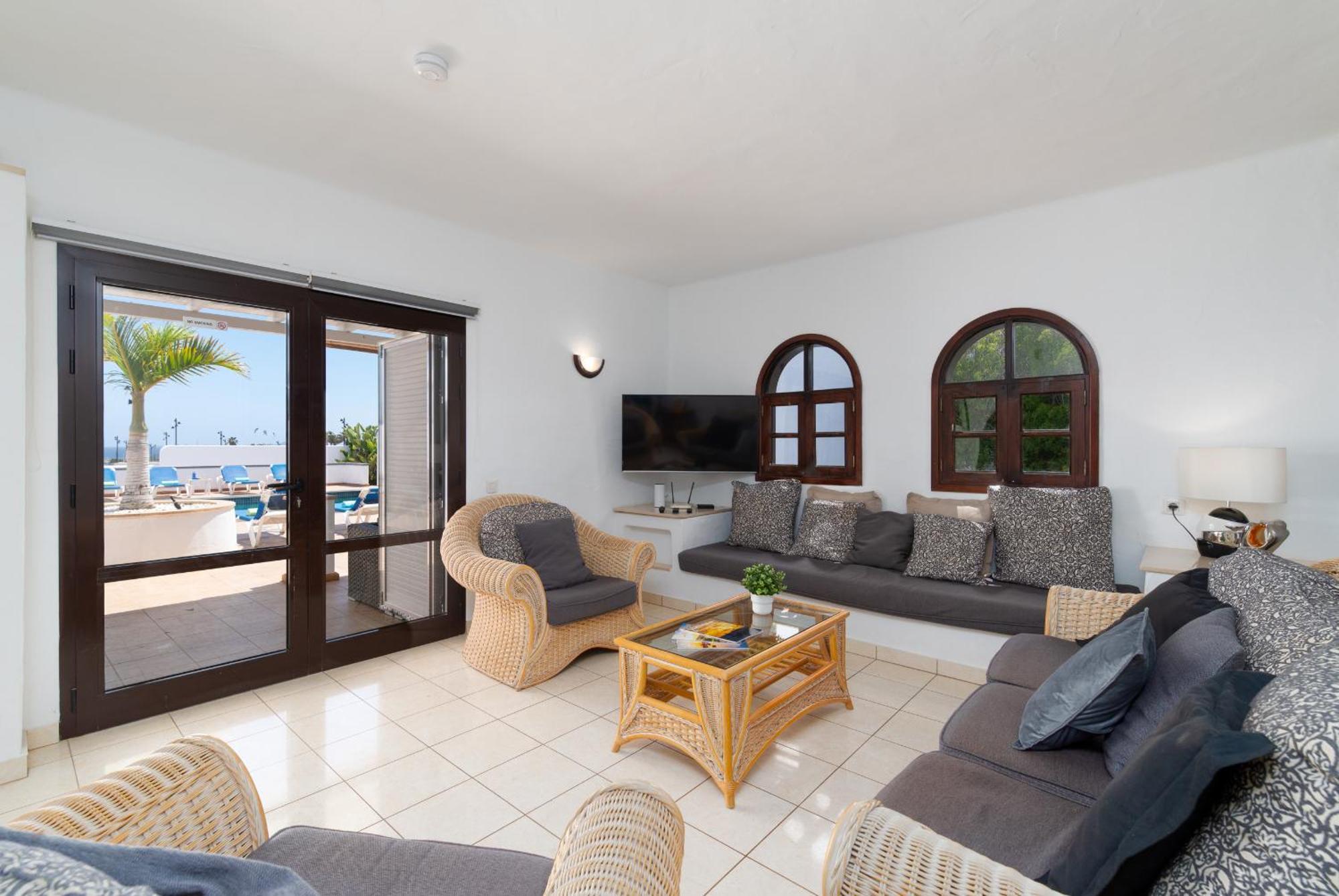 Villa Michelle - Lh114 By Villas Now Ltd Playa Blanca  Exterior photo
