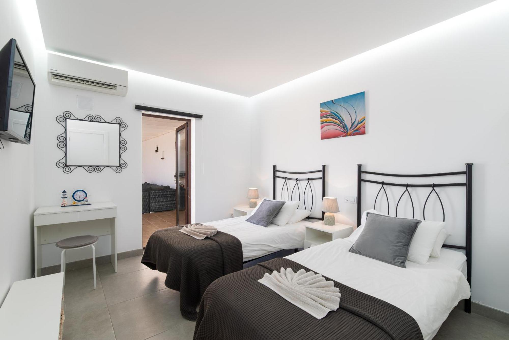 Villa Michelle - Lh114 By Villas Now Ltd Playa Blanca  Exterior photo