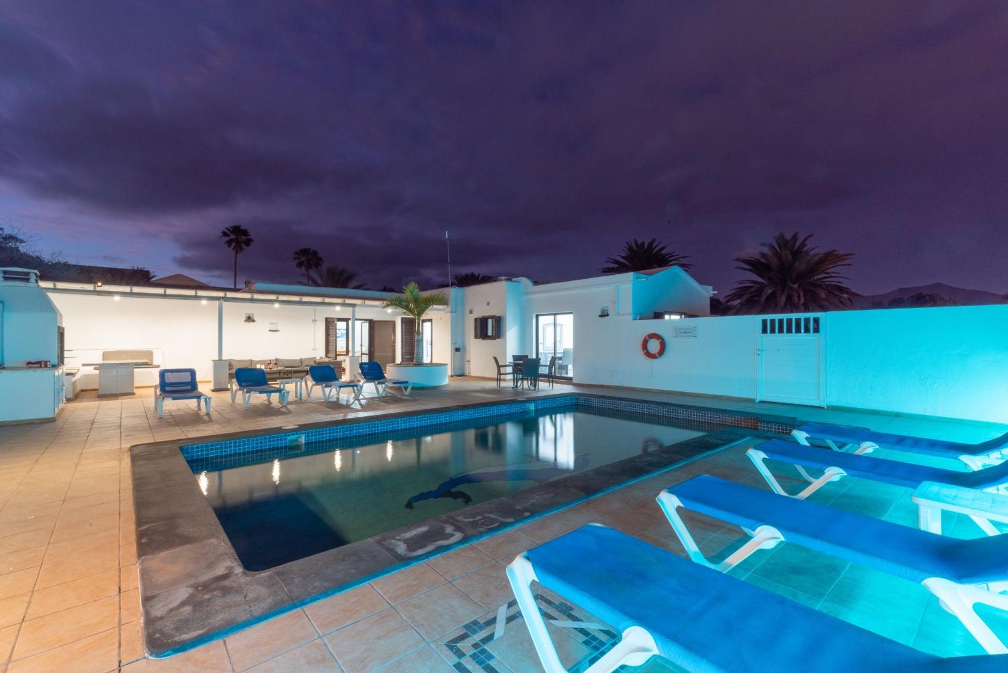 Villa Michelle - Lh114 By Villas Now Ltd Playa Blanca  Exterior photo